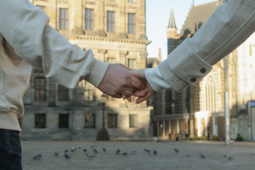 Romantische fotoshoot in de stad